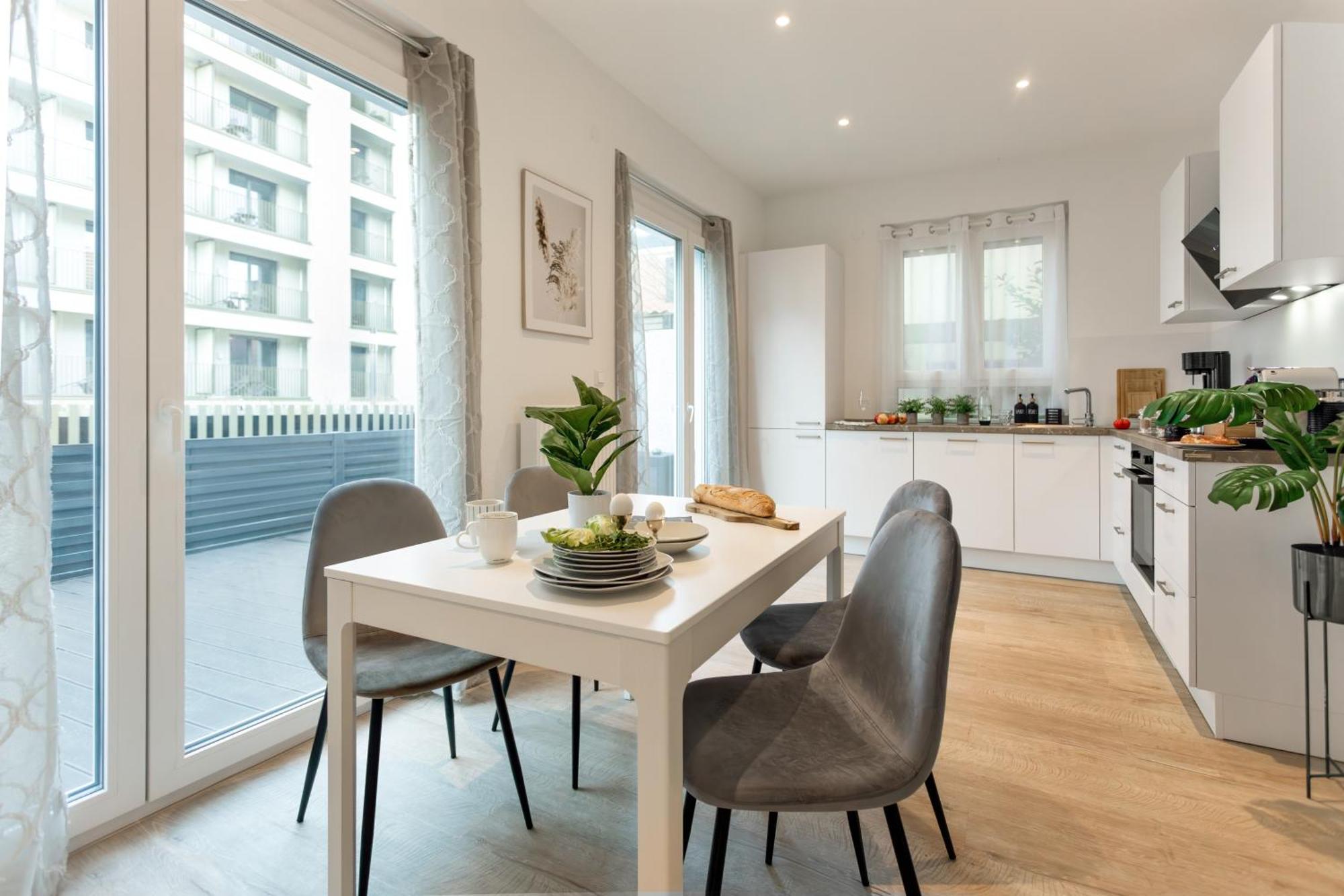 Rosenberg-Suites - Zentral, Stellplatz, Grosse Terasse, Business & Privat Heilbronn Eksteriør bilde